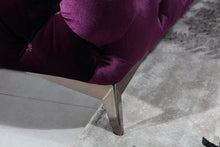 Load image into Gallery viewer, Sis chesterfield couch
