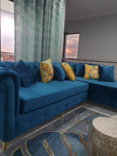 Load image into Gallery viewer, L shaped chesterfield R8999
