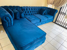 Load image into Gallery viewer, L shaped chesterfield R8999
